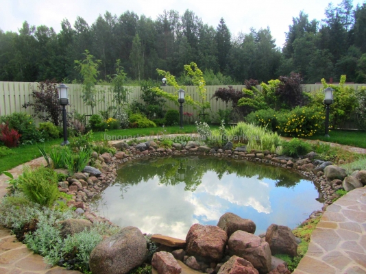 ЛК «Лонопарк». Водоемы  -  Декорирование булыжником и галькой   Декорирование булыжником и галькой